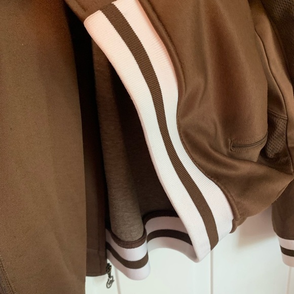 Vintage Authentic Rocawear Brown & White Diagonal Mesh Windbreaker, [Sz 3XL] - Picture 7 of 15